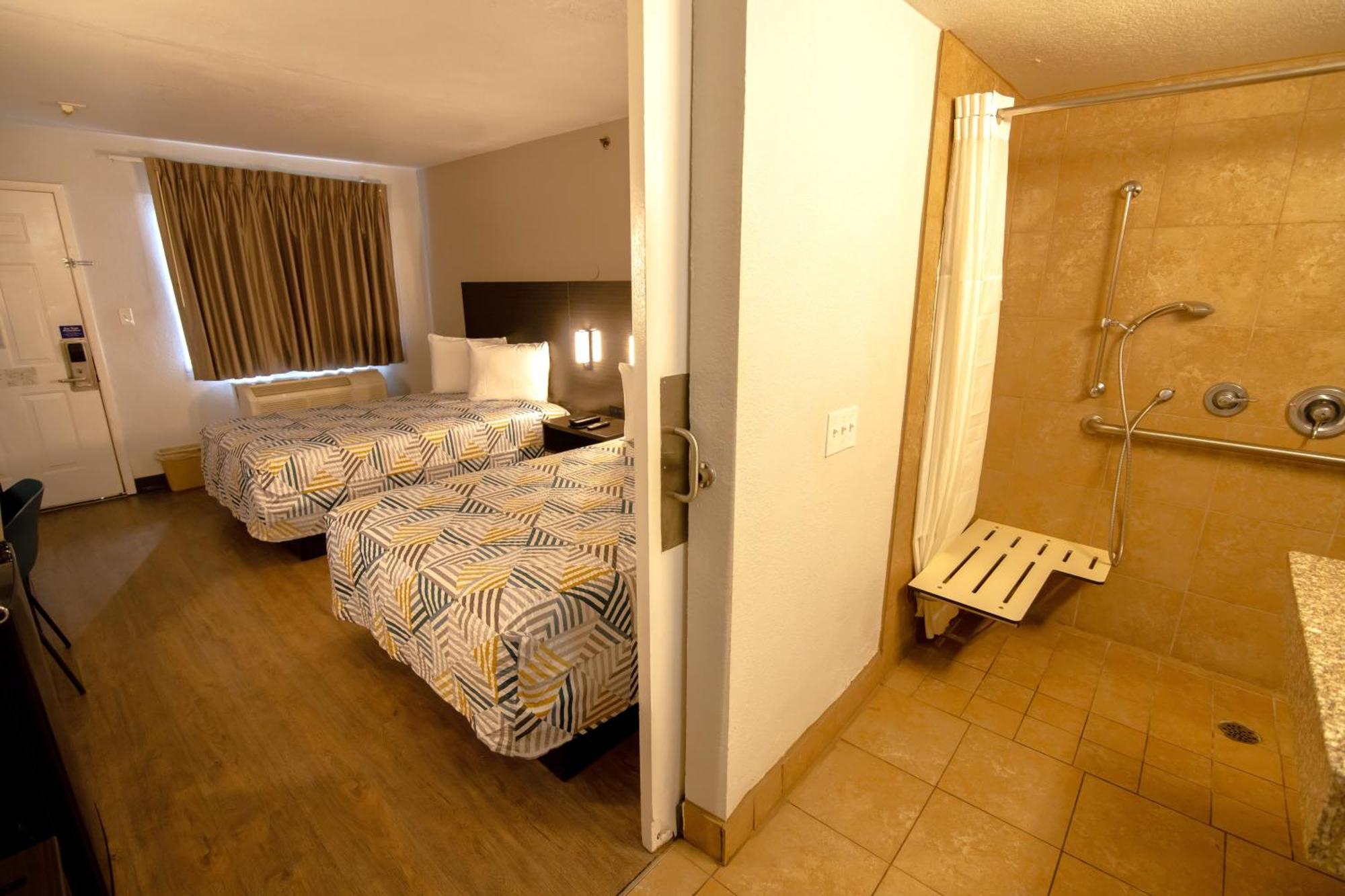 Masters Inn Такер Экстерьер фото