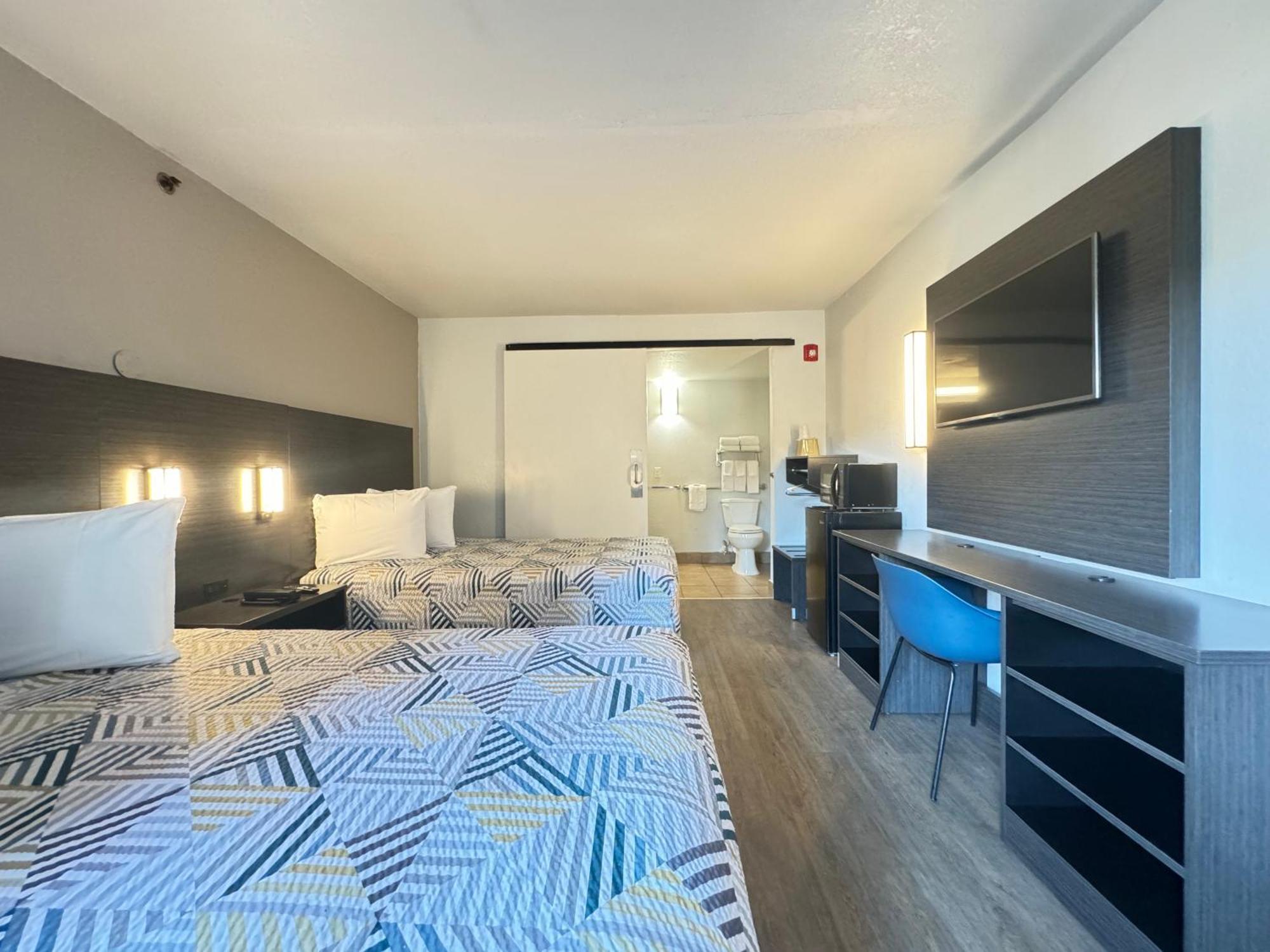 Masters Inn Такер Экстерьер фото