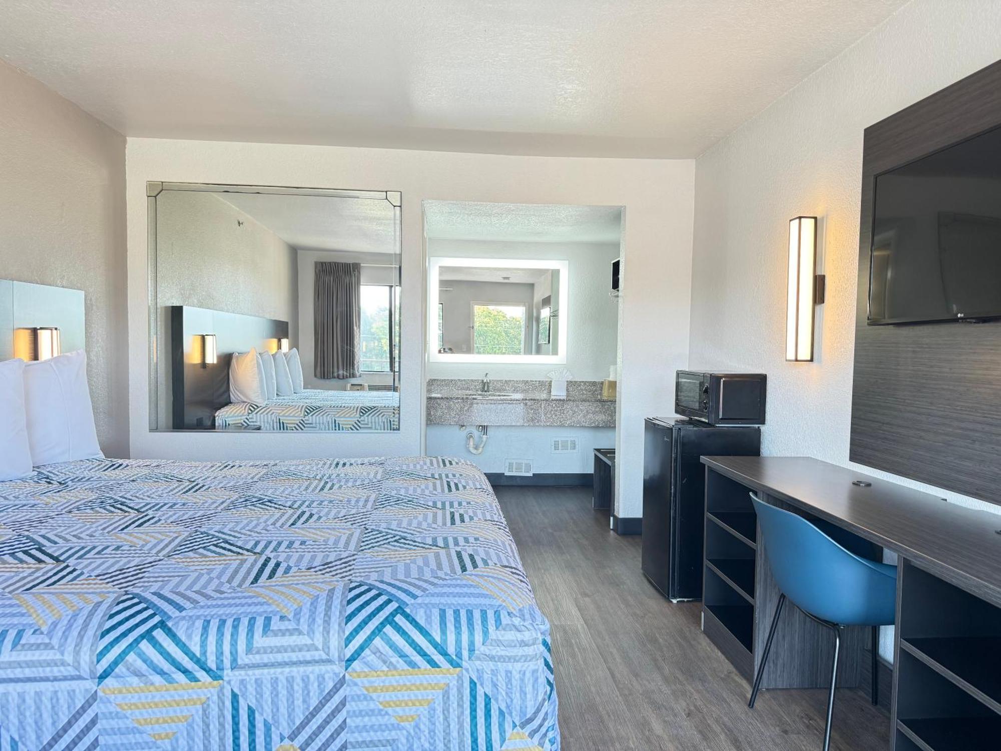 Masters Inn Такер Экстерьер фото