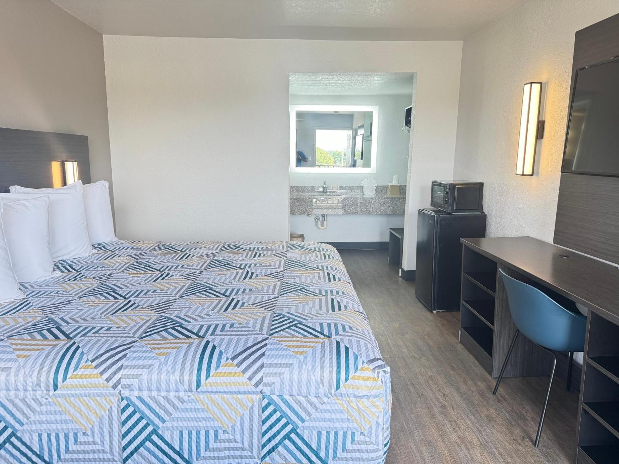 Masters Inn Такер Экстерьер фото